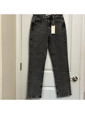 Unpublished Jeans WILLA High Rise Vintage Mom Fit 28” x 30” Rise Is 11”